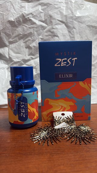 Agua de colonia Mystik Zest + Pendientes
