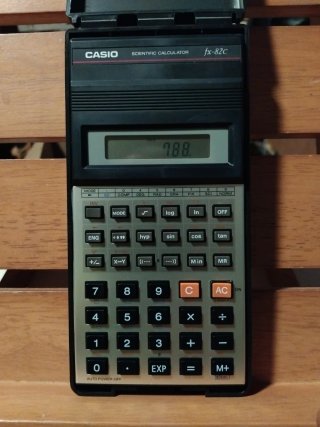 Calculadora Científica Casio fx-82c