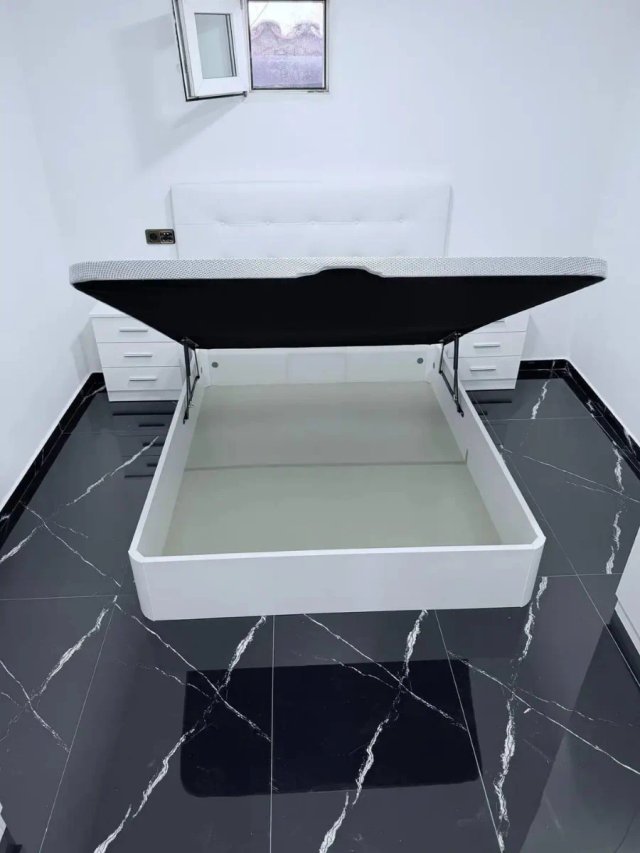 Cama canapé con colchón líquidacion 90×190