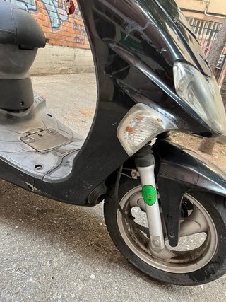 Kymco Vitality 49 Scooter Negra Etiqueta B