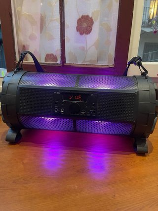 Altavoz M-TK Bluetooth con Luces LED Rojas