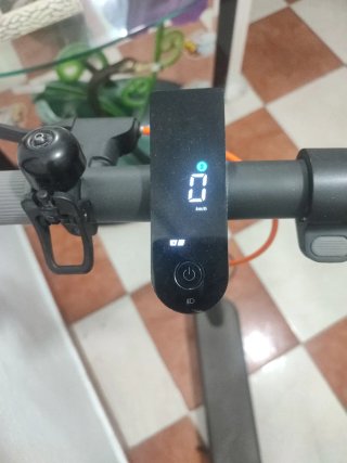 Patinete eléctrico seminuevo