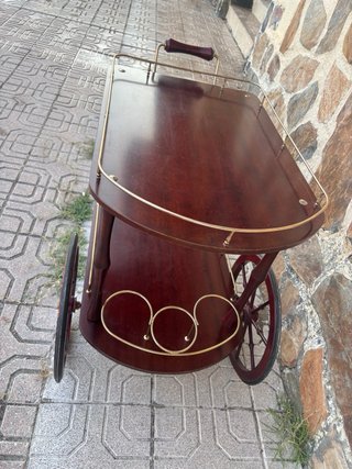 Camarera Mid Century Modern con ruedas