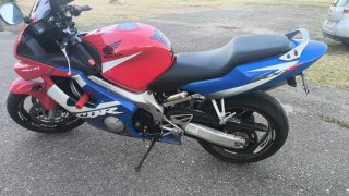 Honda CBR 600 F4i Sportbike Roja/Azul