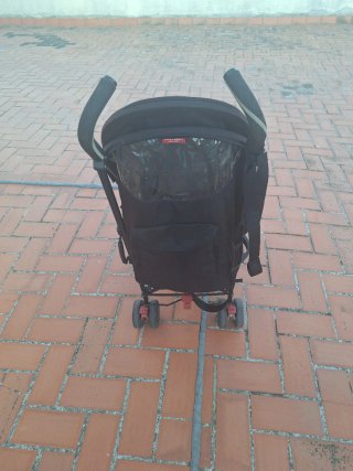 Carrito Maclaren negro