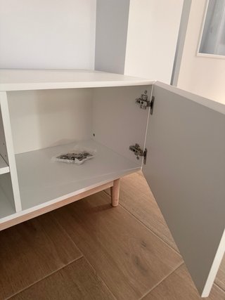 Mueble TV blanco y madera de DM