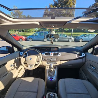 Renault Grand Scénic Privilege 2.0dCi 150cv Auto 7 plazas