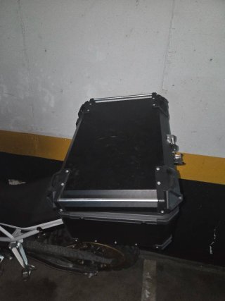 Baúl Moto 65L - Cerradura Forzada