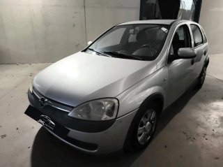 OPEL CORSA 1.2 CLUB 5 PUERTAS - 80.000KM
