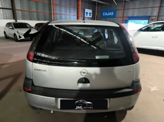 OPEL CORSA 1.2 CLUB 5 PUERTAS - 80.000KM