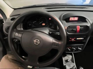 OPEL CORSA 1.2 CLUB 5 PUERTAS - 80.000KM
