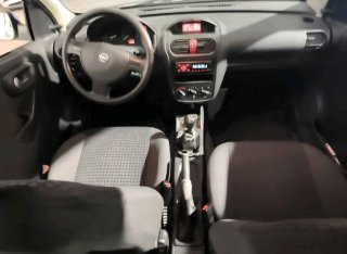 OPEL CORSA 1.2 CLUB 5 PUERTAS - 80.000KM