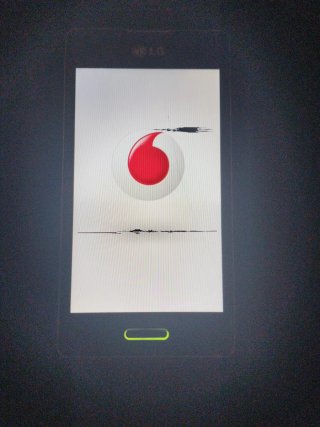 LG Olimpus 5 con cargador