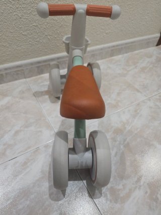 Bicicleta bebé 4 ruedas UMATOLL