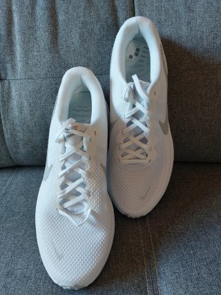 Nike Revolution 8 Zapatillas Blancas