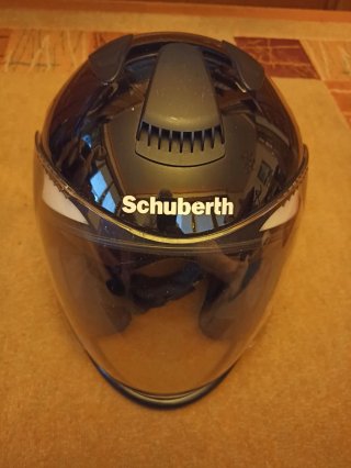 Casco Schuberth J1 talla M con funda.