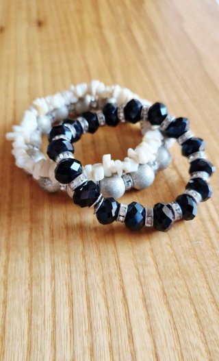 Set 3 braccialetti elastici argento e neri