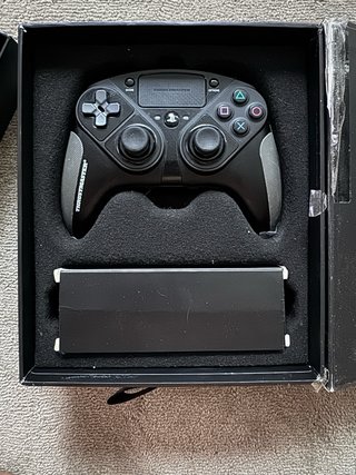 Thrustmaster eSwap Pro PS4 + Yellow Color Pack