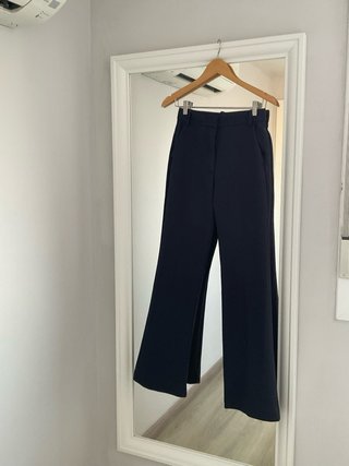 Pantalón Massimo Dutti azul marino talla 36 flare