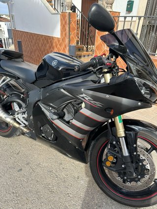 Vendo yamaha r6 en perfecto estado