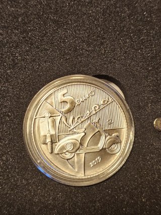 5 Euro Vespa Rossa e Bianca 2019-Serie Eccellenze