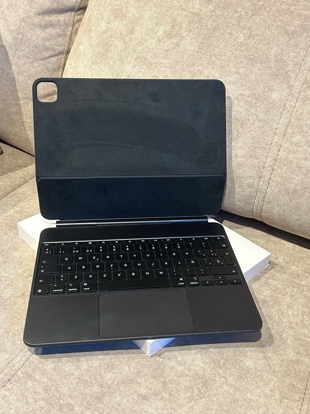 Teclado Apple iPad Pro 13 Español