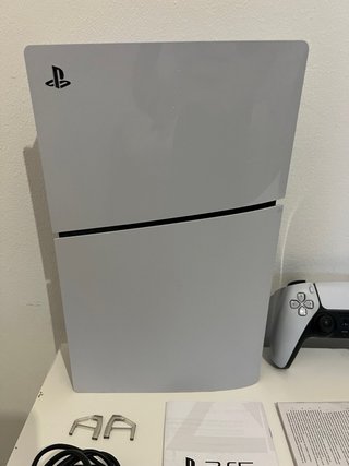 PlayStation 5 Slim Digital · 1TB · Última edición