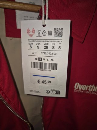 Chaqueta Pull&Bear Roja