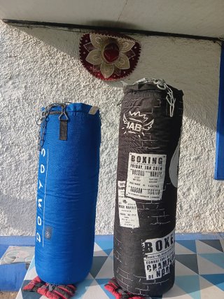 2 Sacos de Boxeo DOMYOS y sin marca