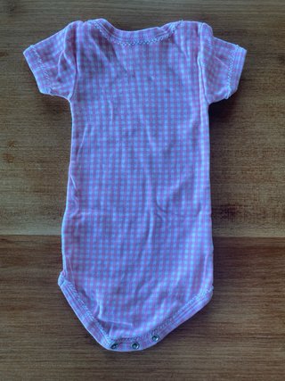 Petit Bateau Body de bebé cuadros rosa y blanco 3m