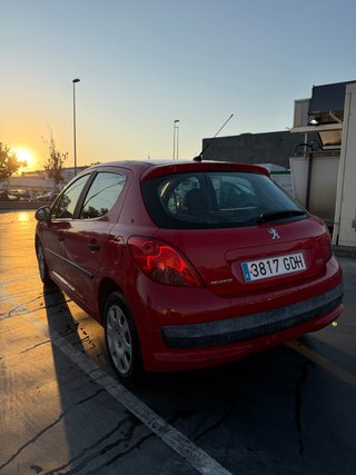 Peugeot 207 Rojo