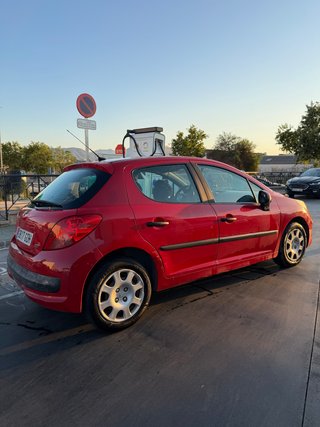 Peugeot 207 Rojo