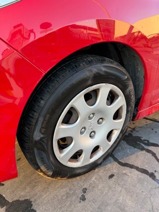 Peugeot 207 Rojo