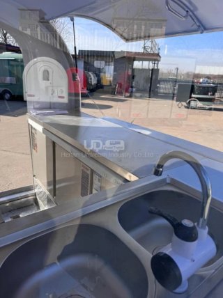 Remolque Food Truck Blanco para comida sin uso