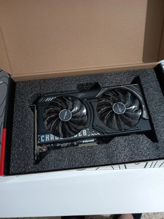 Tarjeta Gráfica RX 9060 XT 16GB ASRock