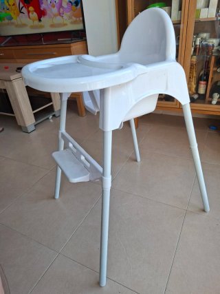 Trona infantil blanca