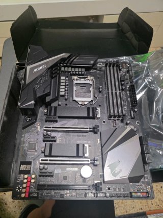 Placa Base Gigabyte AORUS z390 pro
