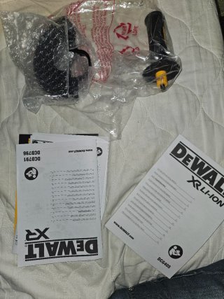 Dewalt DCK2080P2T Taladro y Radial
