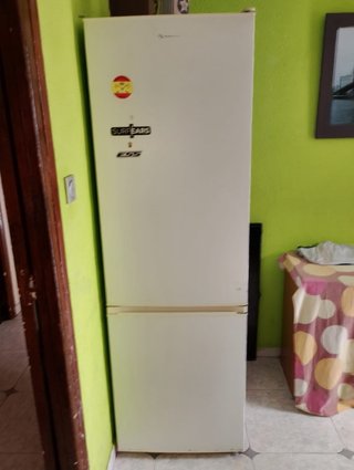Nevera blanca