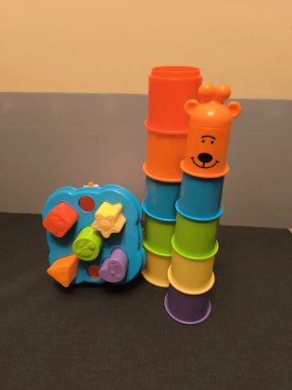 Juego de encaje y apilamiento para bebés