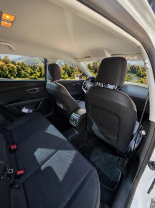 SEAT Leon 2017 2.0 TDI ST 150CV FR PLUS COMO NUEVO