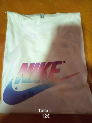 Camiseta Nike Talla M Beige