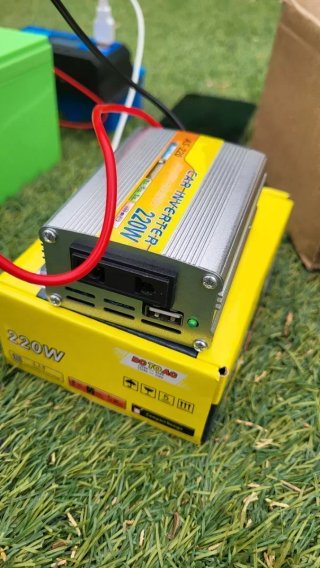 Kit solar completo con batería e inversor