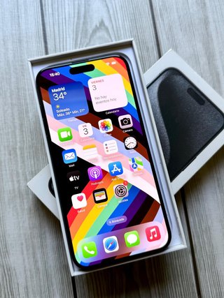 iPhone 15 Pro Max 256Gb igual a nuevo BAT. 88%