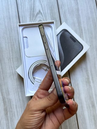 iPhone 15 Pro Max 256Gb igual a nuevo BAT. 88%