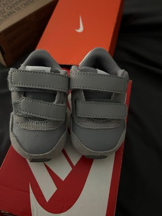 Zapatillas Nike Bebé Talla 17 nuevas