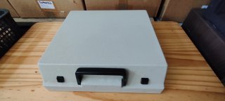 Máquina de escribir AEG Olympia Traveller de Luxe