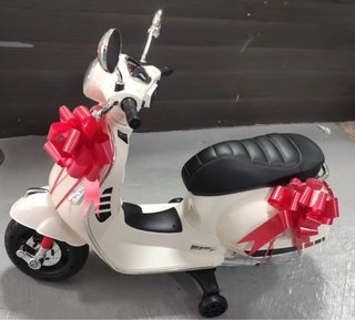 La mejor moto para mi niñ@ Su primer “Vespa”