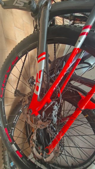 Bicicleta Cannondale Lefty Carbono