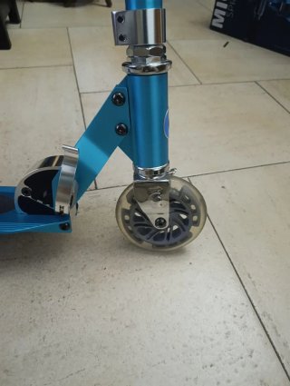 Patinete Micro Sprite LED Azul